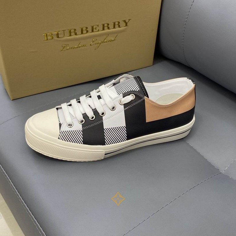 Burberry Men's Shoes 220